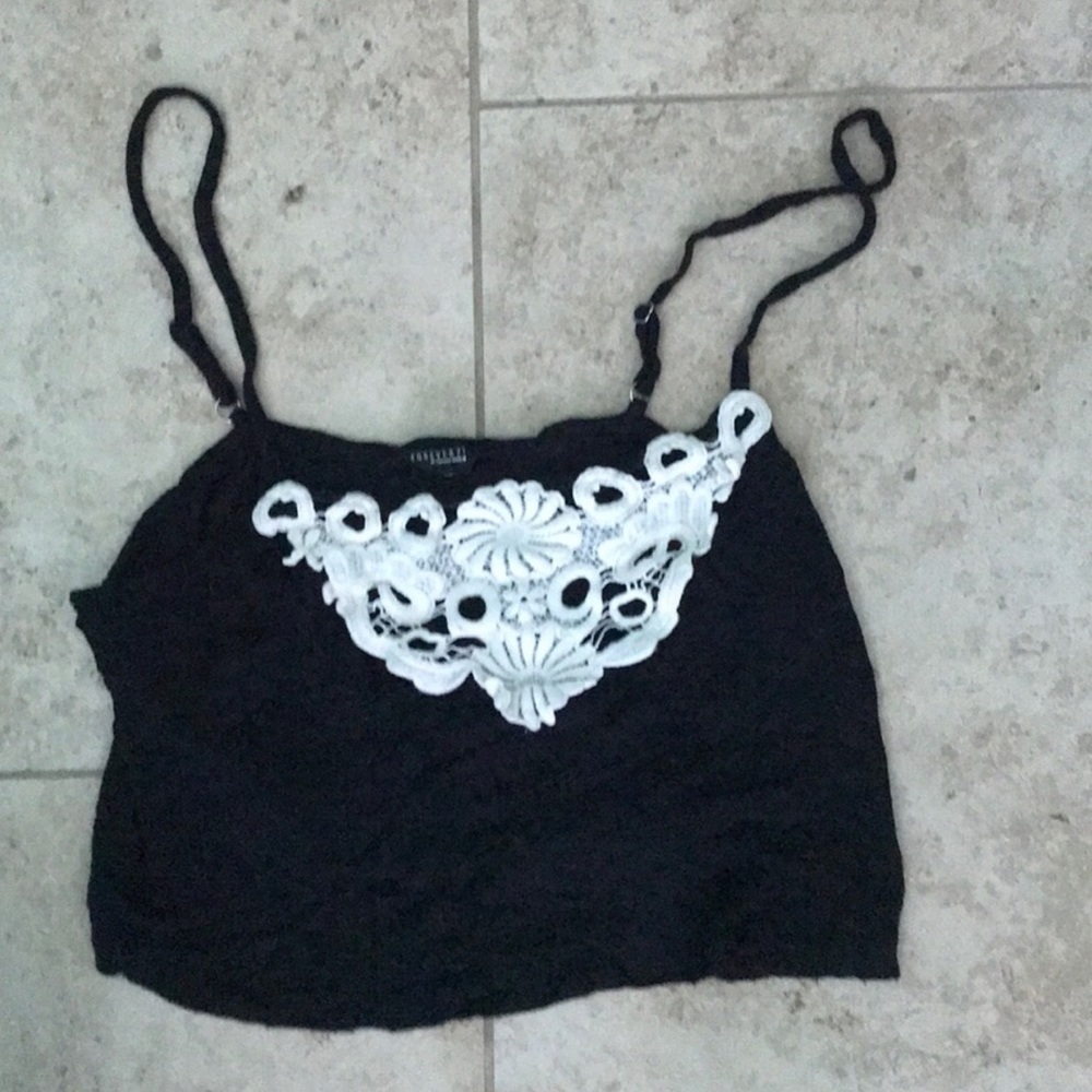 Cute black forever 21 crop top!